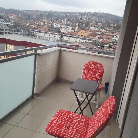 Апартаменты Apartman Bella Добой Экстерьер фото