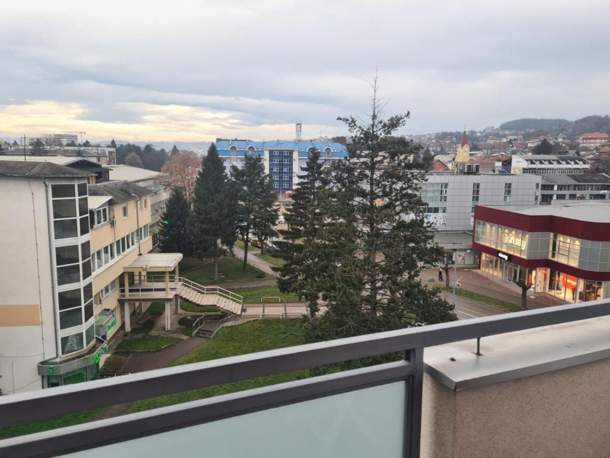 Апартаменты Apartman Bella Добой Экстерьер фото